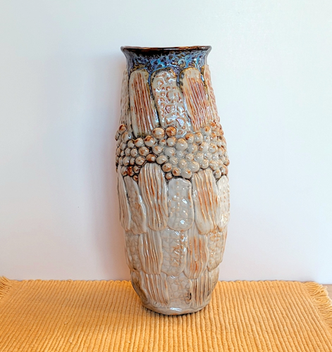 Click to view detail for SL-505 Vessel, Cylinder Shape, Mixed Clays Porcelain & Stoneware $295